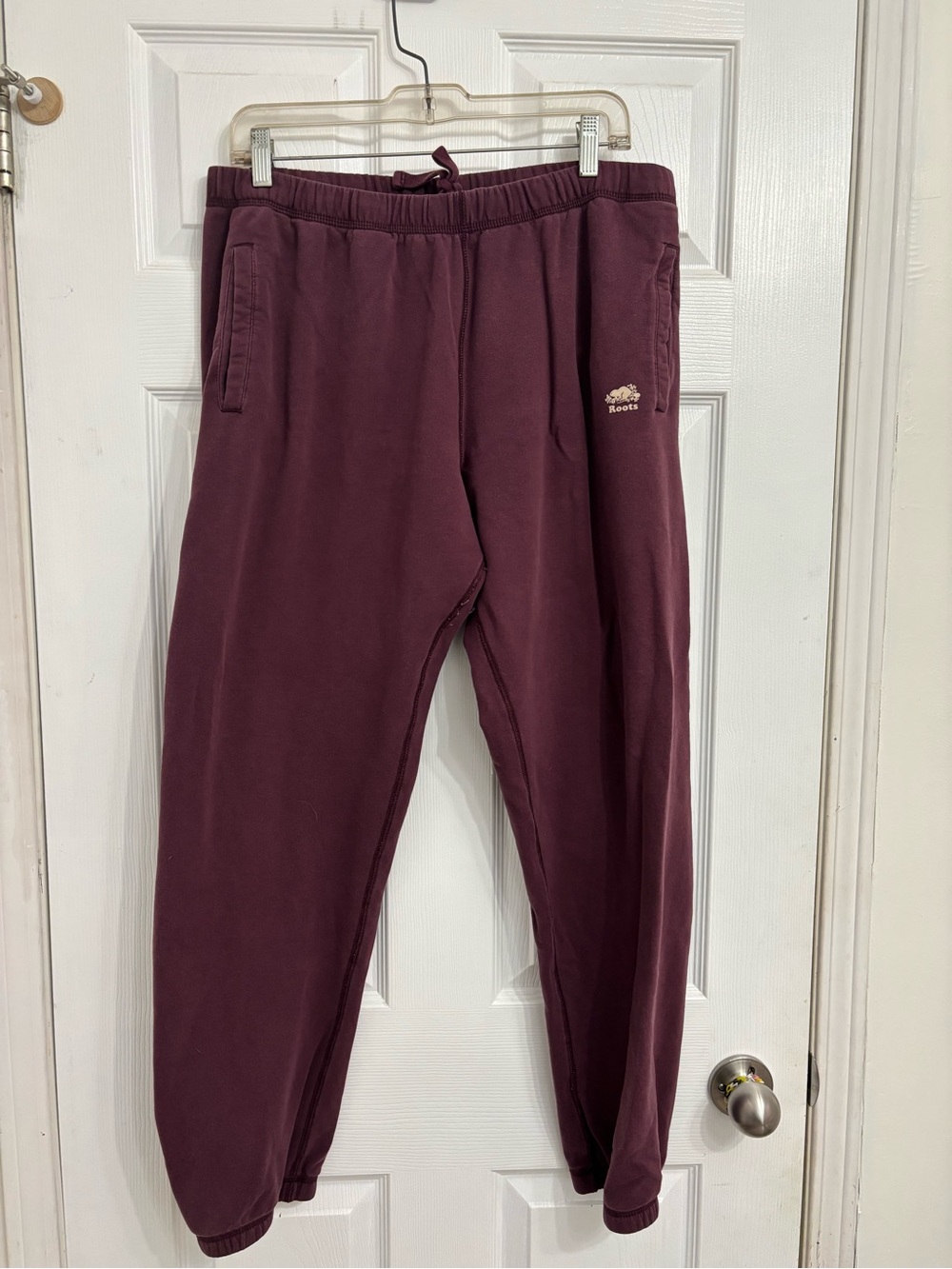 Roots Burgundy Sweatpants – Women's Large